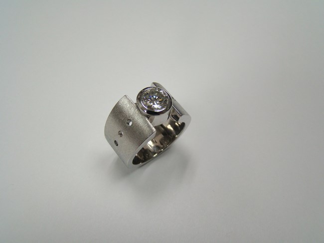 Brushed White Gold Ring with Bezel Set Diamond Image