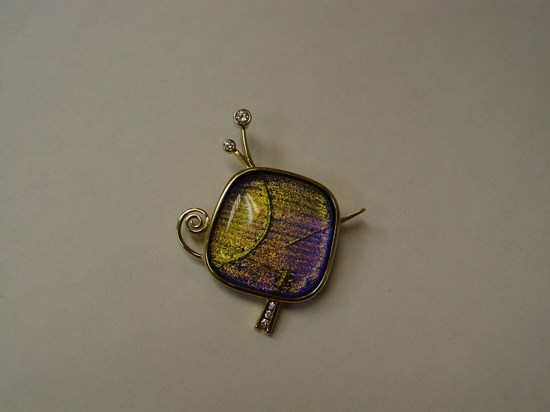 Dichroic Glass Brooch/Pendant with Channel and Bezel Set Diamonds in Yellow Gold Image